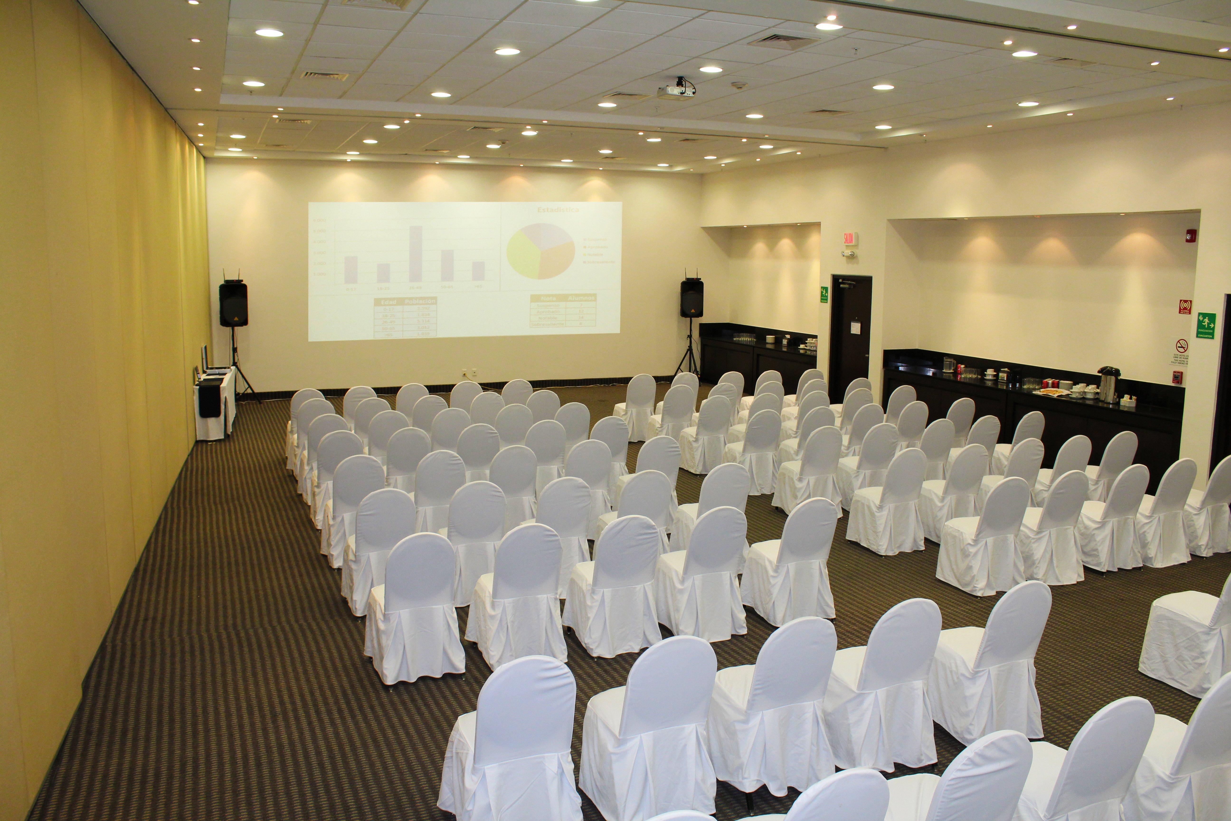 Holiday Inn Express Merida By Ihg Mérida Exterior foto