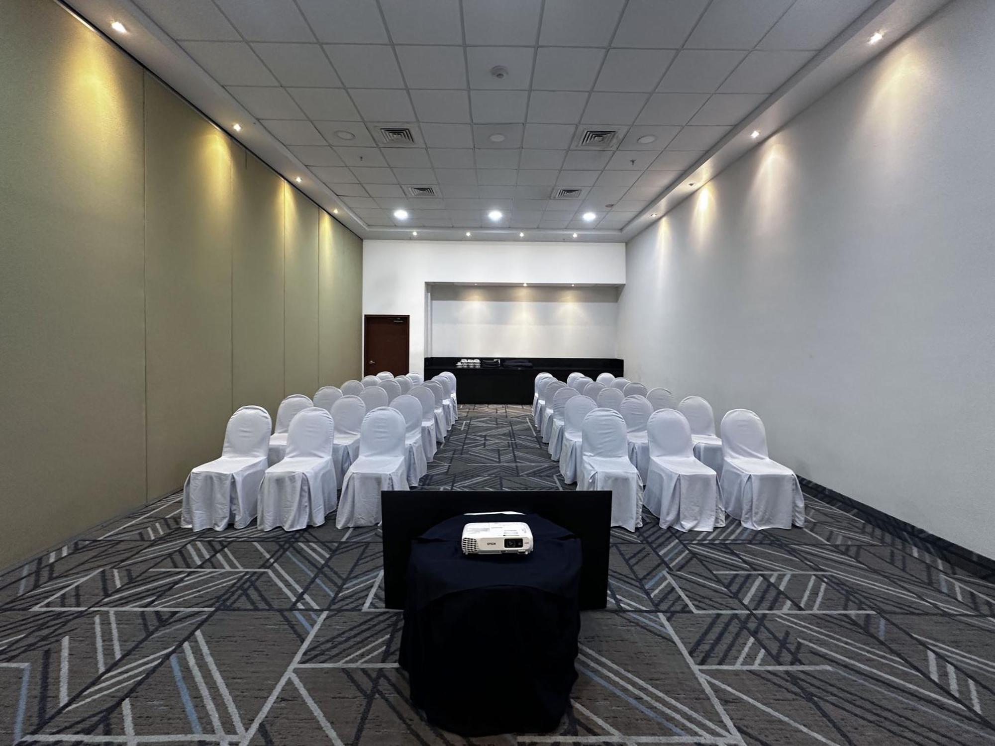 Holiday Inn Express Merida By Ihg Mérida Exterior foto