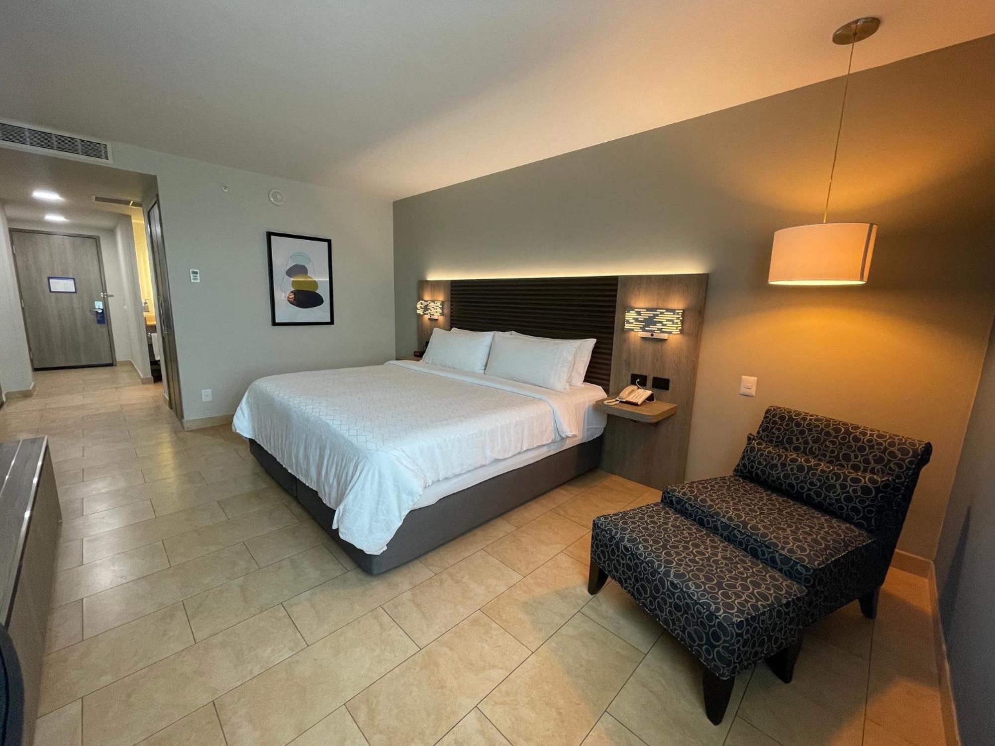 Holiday Inn Express Merida By Ihg Mérida Exterior foto