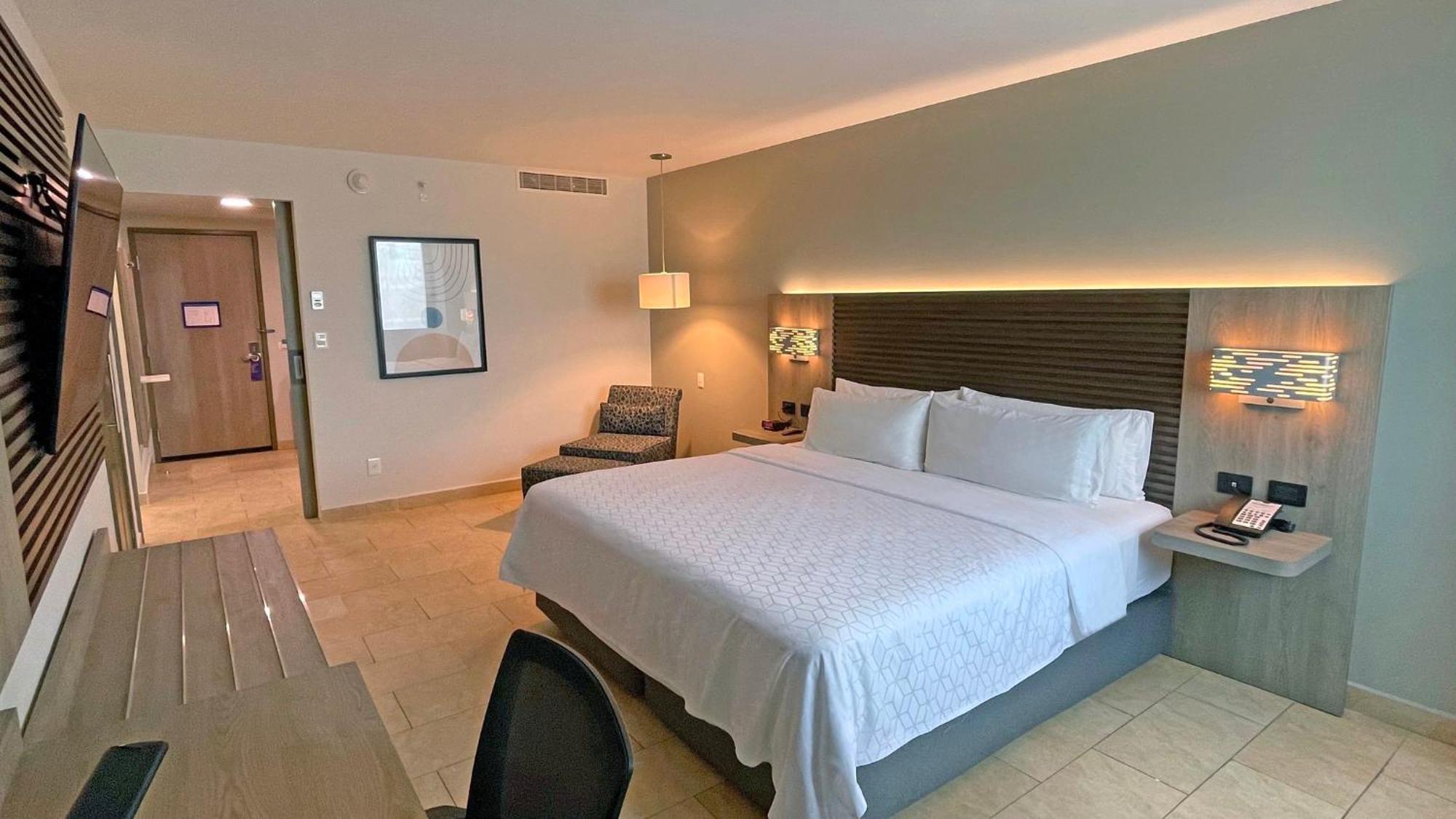 Holiday Inn Express Merida By Ihg Mérida Exterior foto